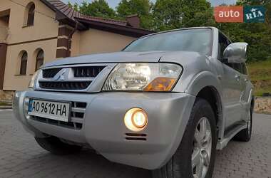 Внедорожник / Кроссовер Mitsubishi Pajero Wagon 2006 в 