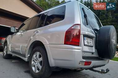 Внедорожник / Кроссовер Mitsubishi Pajero Wagon 2006 в 