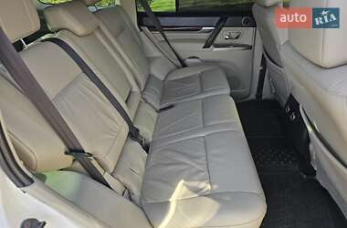 Внедорожник / Кроссовер Mitsubishi Pajero Wagon 2013 в 