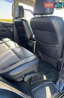 Внедорожник / Кроссовер Mitsubishi Pajero Wagon 2008 в 
