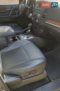 Позашляховик / Кросовер Mitsubishi Pajero Wagon 2007 в 
