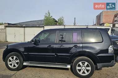 Внедорожник / Кроссовер Mitsubishi Pajero Wagon 2008 в 