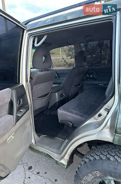 Позашляховик / Кросовер Mitsubishi Pajero Wagon 2004 в 