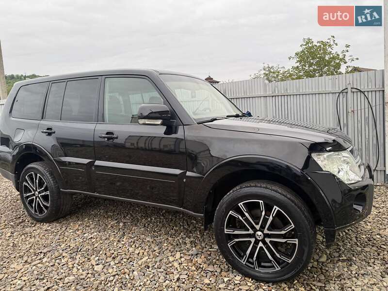 Mitsubishi Pajero Wagon 2008