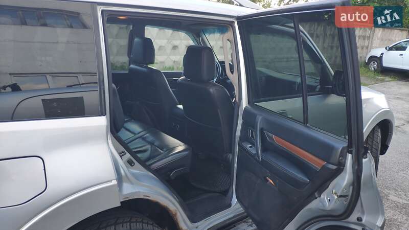 Внедорожник / Кроссовер Mitsubishi Pajero Wagon 2008 в Киеве