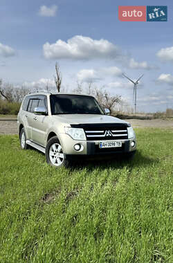 Внедорожник / Кроссовер Mitsubishi Pajero Wagon 2008 в Краматорске
