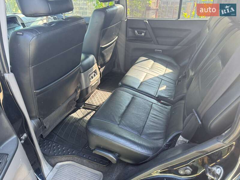 Внедорожник / Кроссовер Mitsubishi Pajero Wagon 2006 в Харькове