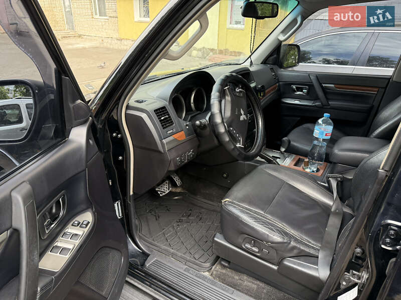 Позашляховик / Кросовер Mitsubishi Pajero Wagon 2007 в Сумах