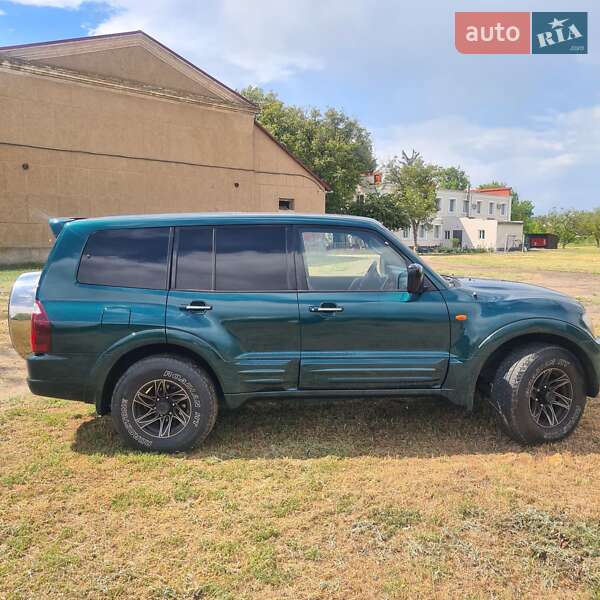 Внедорожник / Кроссовер Mitsubishi Pajero Wagon 2001 в Одессе