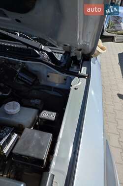 Позашляховик / Кросовер Mitsubishi Pajero Wagon 2011 в 