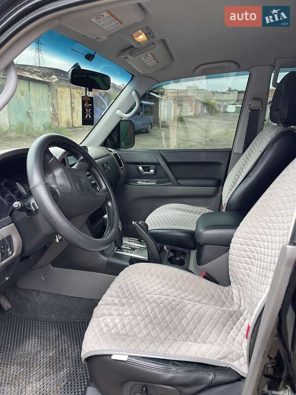 Внедорожник / Кроссовер Mitsubishi Pajero Wagon 2004 в Николаеве