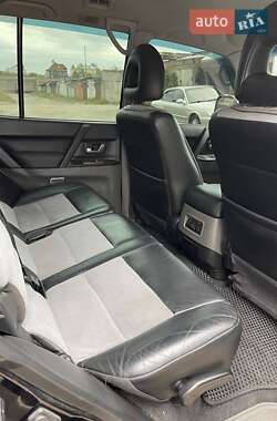 Внедорожник / Кроссовер Mitsubishi Pajero Wagon 2004 в 