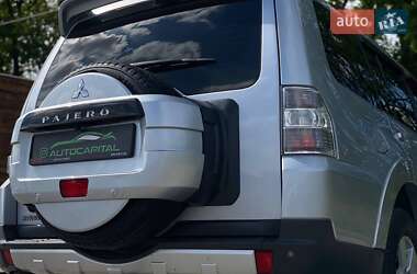 Позашляховик / Кросовер Mitsubishi Pajero Wagon 2008 в 