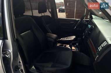Позашляховик / Кросовер Mitsubishi Pajero Wagon 2008 в 