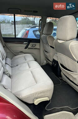 Внедорожник / Кроссовер Mitsubishi Pajero Wagon 2007 в 