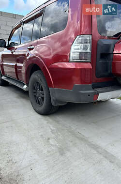 Внедорожник / Кроссовер Mitsubishi Pajero Wagon 2007 в 