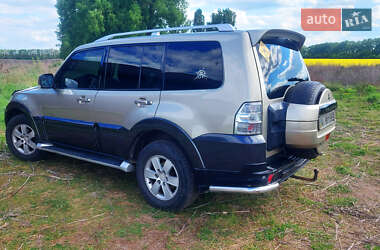 Внедорожник / Кроссовер Mitsubishi Pajero Wagon 2008 в 