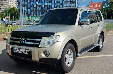 Внедорожник / Кроссовер Mitsubishi Pajero Wagon 2007 в 