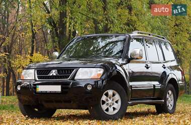 Внедорожник / Кроссовер Mitsubishi Pajero Wagon 2005 в Киеве