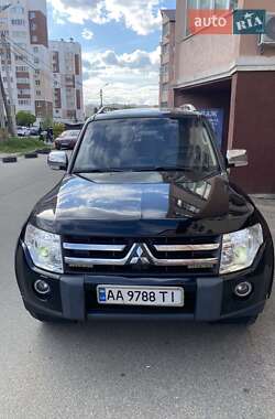 Внедорожник / Кроссовер Mitsubishi Pajero Wagon 2008 в Вишневом