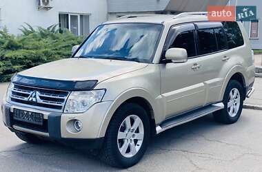 Внедорожник / Кроссовер Mitsubishi Pajero Wagon 2008 в Киеве