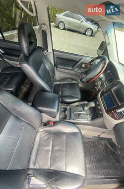 Внедорожник / Кроссовер Mitsubishi Pajero Wagon 2002 в 