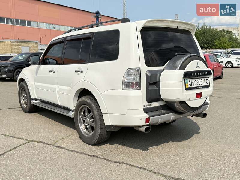 Позашляховик / Кросовер Mitsubishi Pajero Wagon 2012 в Києві