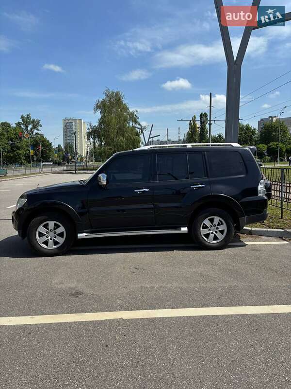 Внедорожник / Кроссовер Mitsubishi Pajero Wagon 2008 в Харькове