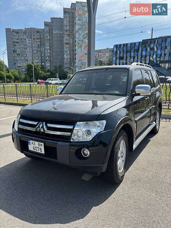 Mitsubishi Pajero Wagon 2008