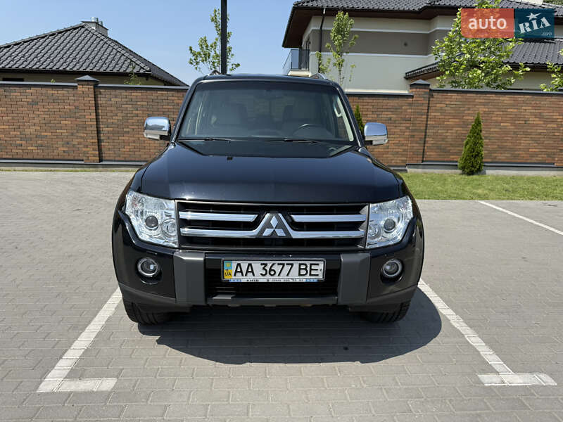 Внедорожник / Кроссовер Mitsubishi Pajero Wagon 2008 в Киеве