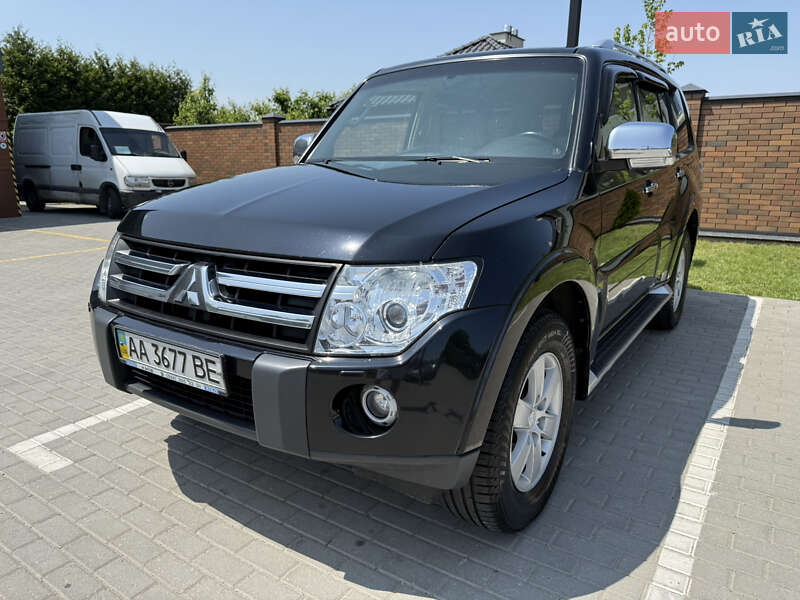 Внедорожник / Кроссовер Mitsubishi Pajero Wagon 2008 в Киеве