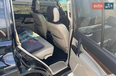 Внедорожник / Кроссовер Mitsubishi Pajero Wagon 2007 в 