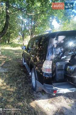 Внедорожник / Кроссовер Mitsubishi Pajero Wagon 2007 в 