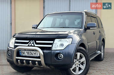 Внедорожник / Кроссовер Mitsubishi Pajero Wagon 2008 в 