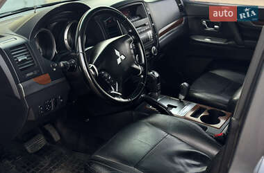 Внедорожник / Кроссовер Mitsubishi Pajero Wagon 2008 в 
