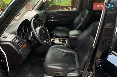 Внедорожник / Кроссовер Mitsubishi Pajero Wagon 2007 в 