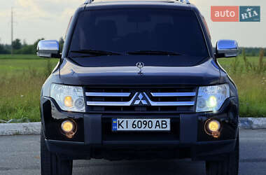 Внедорожник / Кроссовер Mitsubishi Pajero Wagon 2007 в 