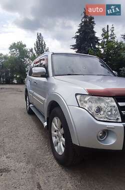 Внедорожник / Кроссовер Mitsubishi Pajero Wagon 2008 в Киеве
