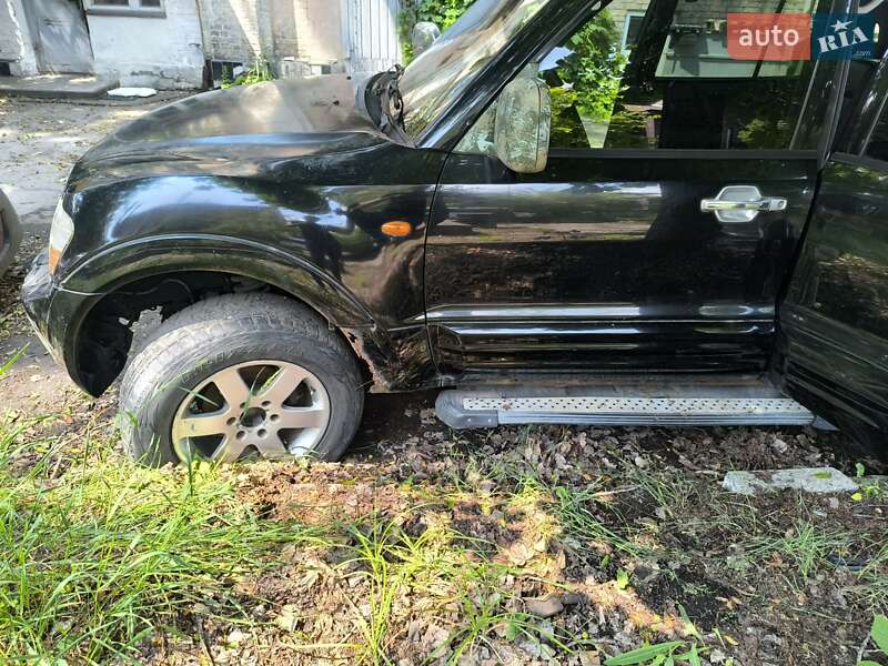 Внедорожник / Кроссовер Mitsubishi Pajero Wagon 2002 в Киеве