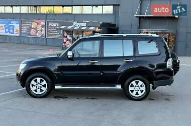 Внедорожник / Кроссовер Mitsubishi Pajero Wagon 2007 в 