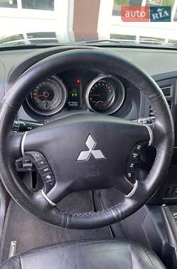 Внедорожник / Кроссовер Mitsubishi Pajero Wagon 2007 в 