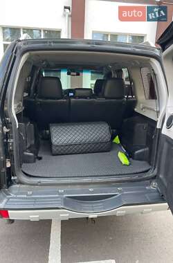 Внедорожник / Кроссовер Mitsubishi Pajero Wagon 2007 в 
