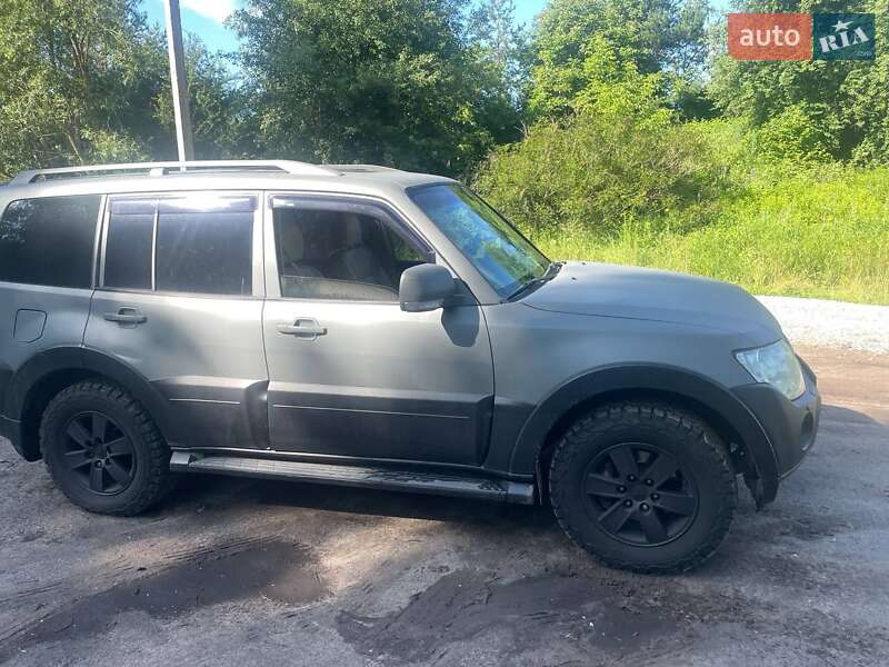 Mitsubishi Pajero Wagon 2008
