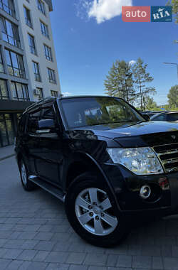 Позашляховик / Кросовер Mitsubishi Pajero Wagon 2007 в 