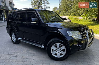 Позашляховик / Кросовер Mitsubishi Pajero Wagon 2007 в 