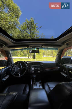 Позашляховик / Кросовер Mitsubishi Pajero Wagon 2007 в 