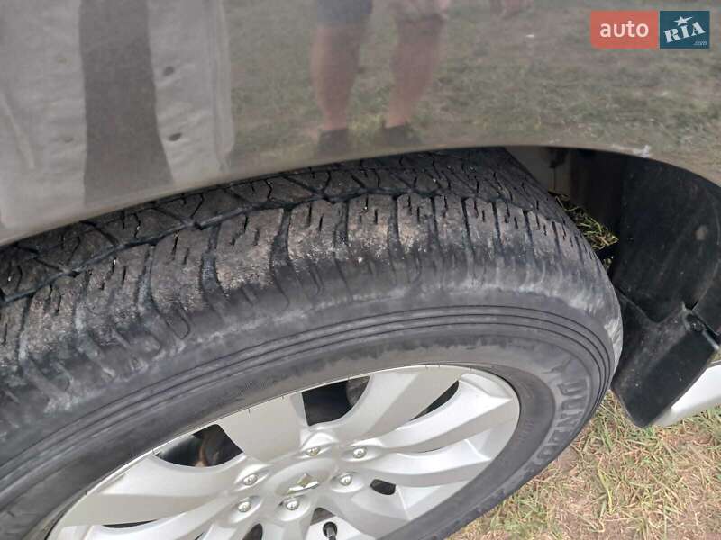 Внедорожник / Кроссовер Mitsubishi Pajero Wagon 2011 в Киеве