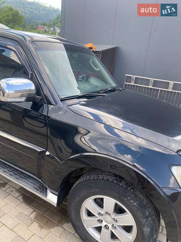 Внедорожник / Кроссовер Mitsubishi Pajero Wagon 2007 в Славском