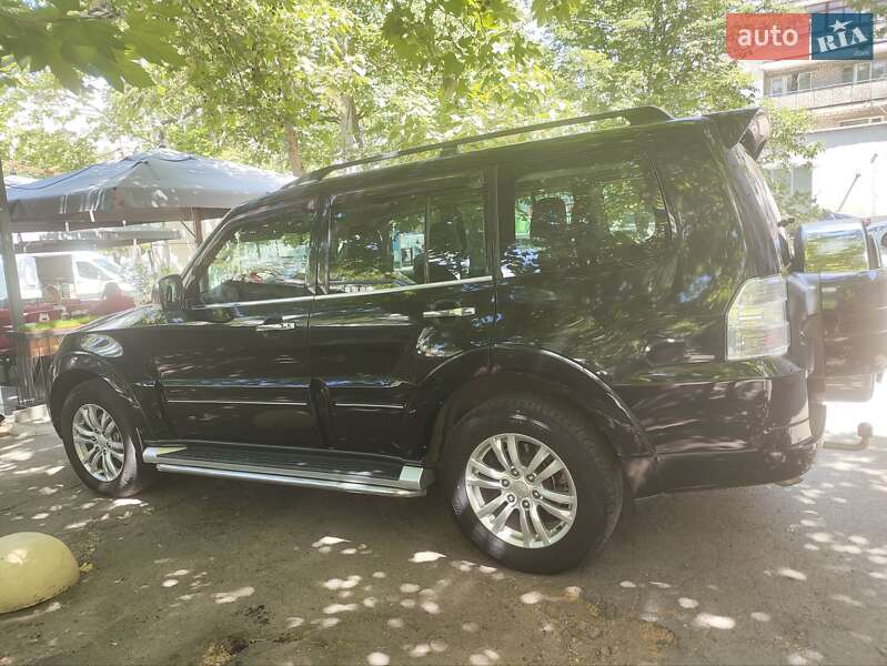 Позашляховик / Кросовер Mitsubishi Pajero Wagon 2012 в Миколаєві