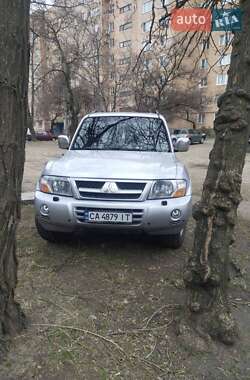 Внедорожник / Кроссовер Mitsubishi Pajero Wagon 2007 в 